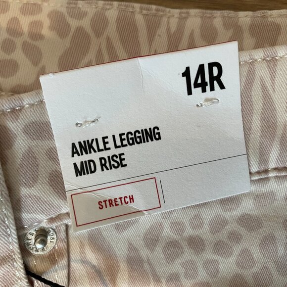 🎉HOST PICK🎉Express Cream and Tan Ankle Legging Mid Rise Size 14 NWT - Picture 9 of 12